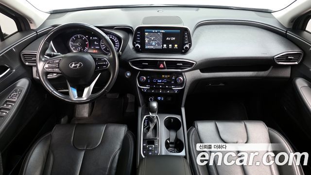 Hyundai Santa Fe — interior