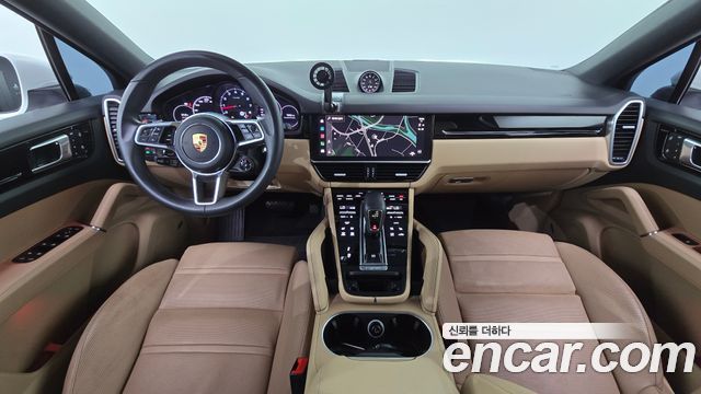 Porsche Cayenne — interior