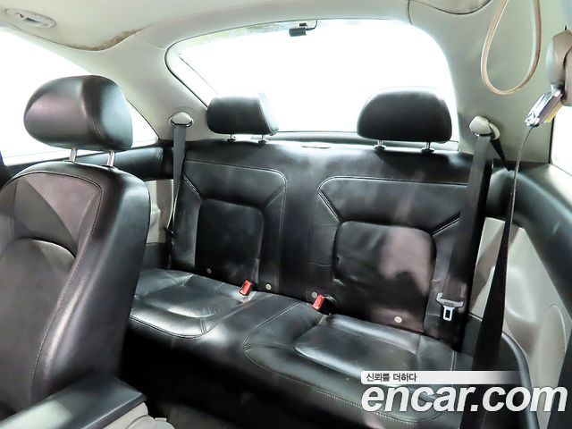 Volkswagen Beetle — interior