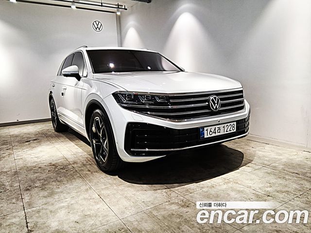 Volkswagen Touareg — exterior