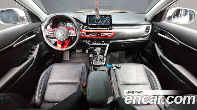 Kia Seltos — interior
