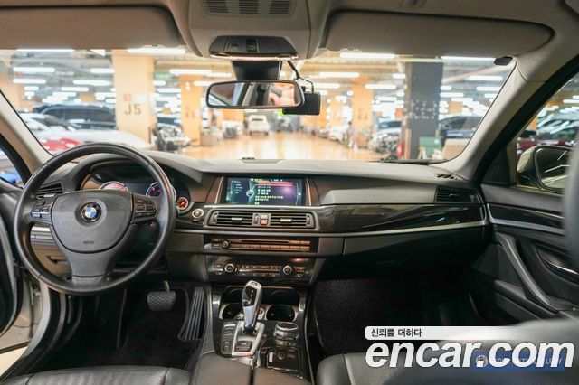 BMW 5 Series — interior