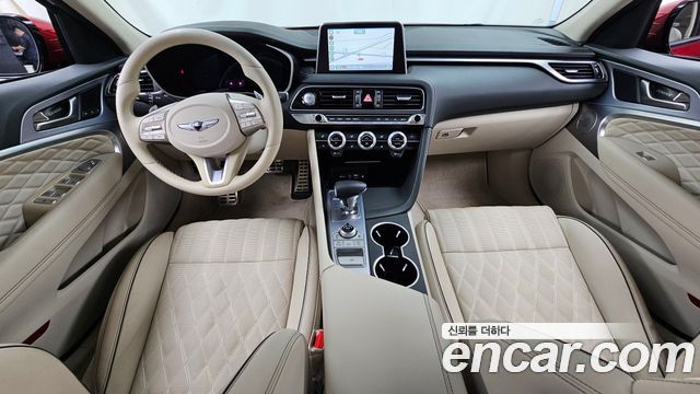 Genesis G70 — interior