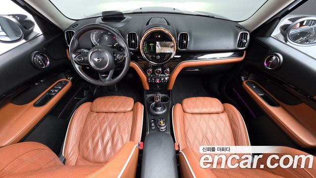MINI Countryman — interior