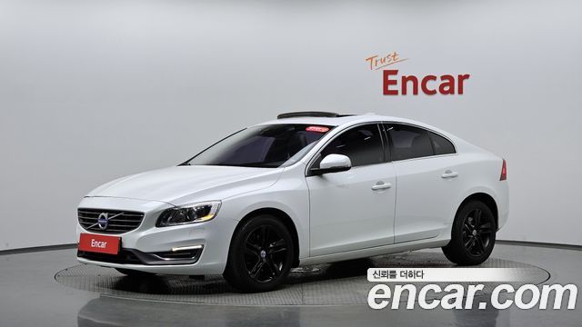 Volvo S60 — exterior