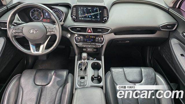 Hyundai Santa Fe — interior