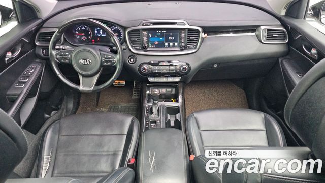 Kia Sorento — interior