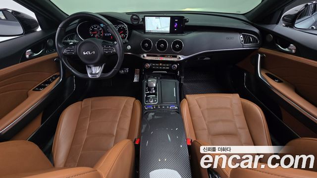 Kia Stinger — interior