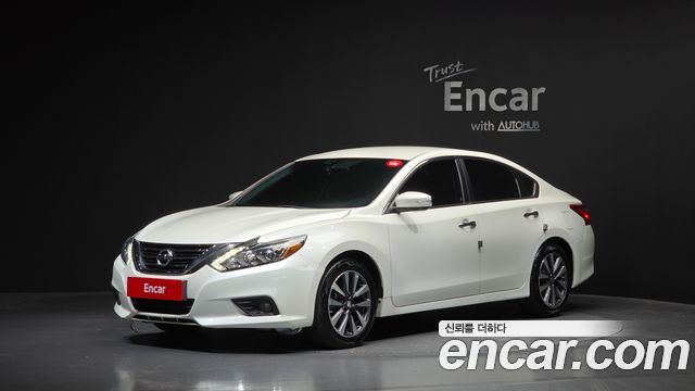 Nissan Altima — exterior