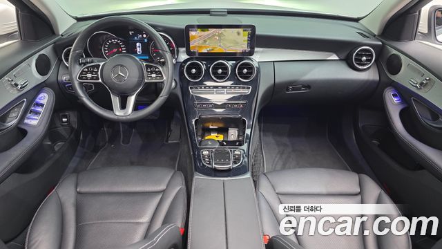 Mercedes-Benz C-Class — interior
