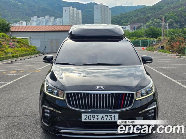 Kia Carnival — exterior