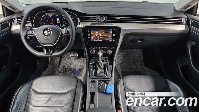Volkswagen Arteon — interior