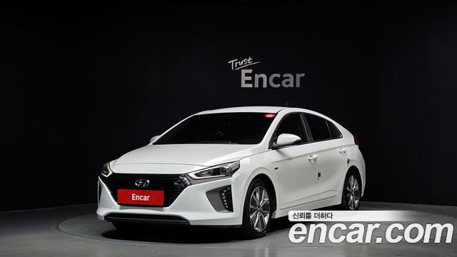 Hyundai Ioniq — exterior