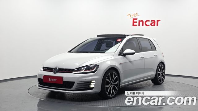 Volkswagen Golf — exterior