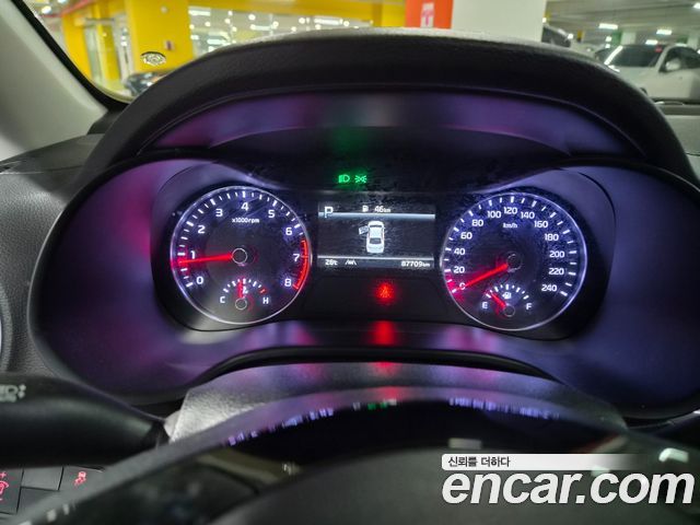 Kia K3 — interior