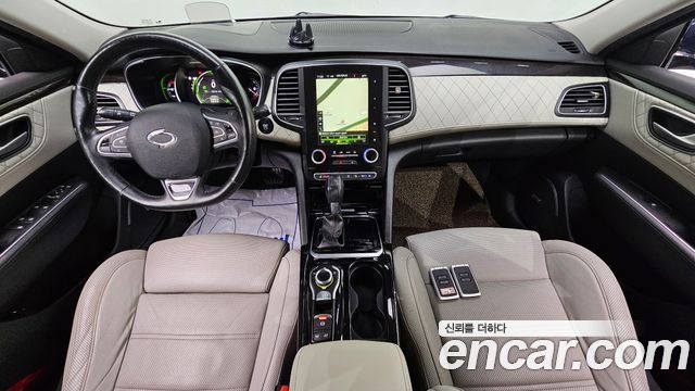 Renault Korea SM6 — interior