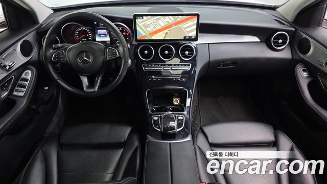 Mercedes-Benz C-Class — interior