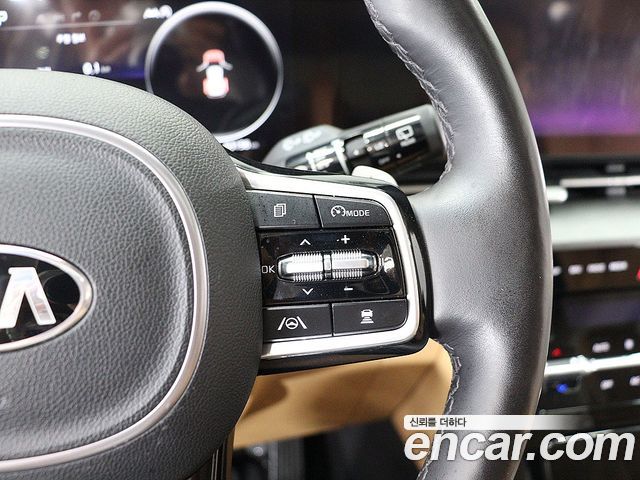 Kia Carnival — interior
