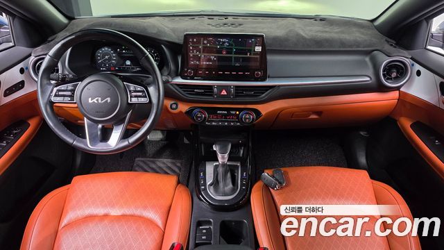 Kia K3 — interior