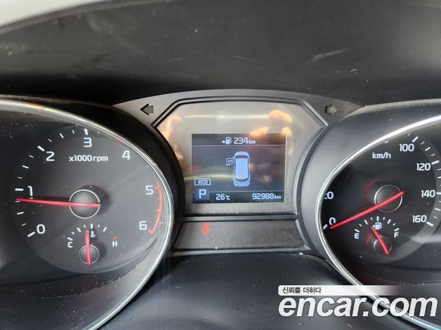 Kia Carnival — interior