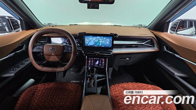 KG Mobility Torres — interior
