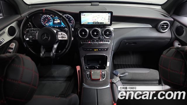 Mercedes-Benz GLC-Class — interior
