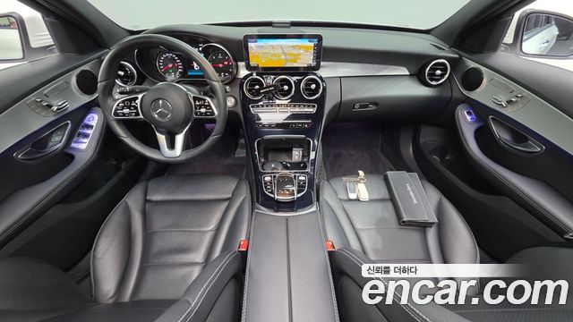 Mercedes-Benz C-Class — interior