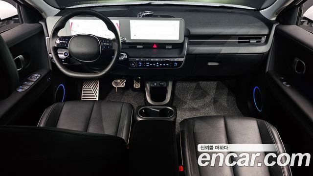 Hyundai IONIQ 5 — interior