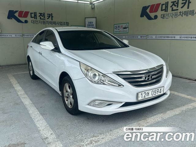 Hyundai Sonata — exterior
