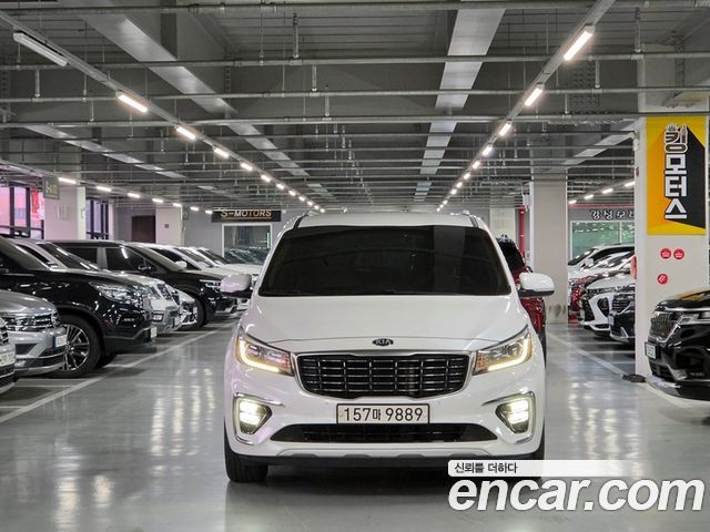 Kia Carnival — exterior