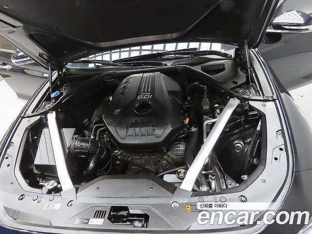 Genesis G70 — interior