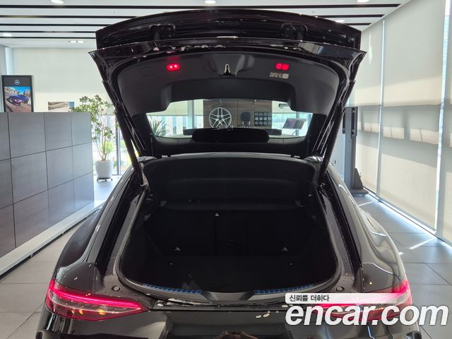 Mercedes-Benz AMG GT — interior