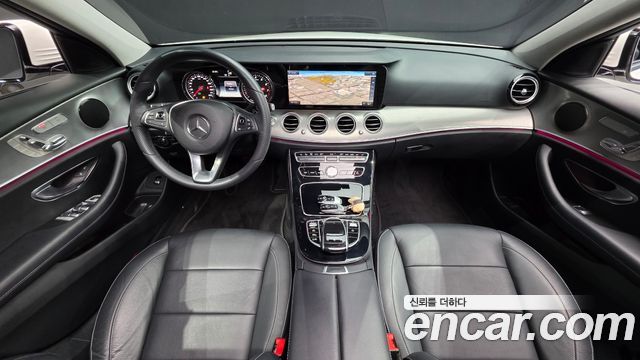 Mercedes-Benz E-Class — interior