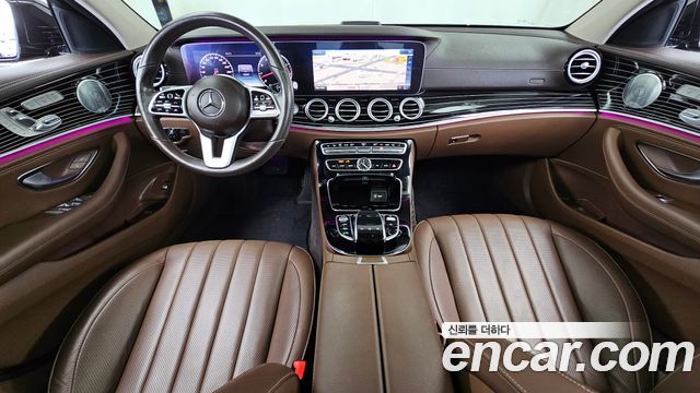 Mercedes-Benz E-Class — interior