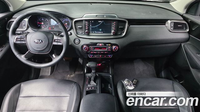 Kia Sorento — interior