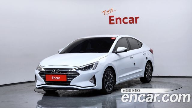 Hyundai Avante — exterior