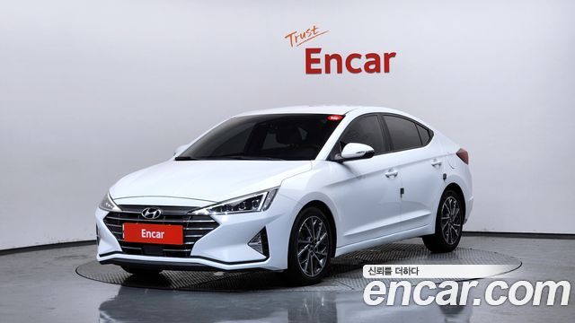 Hyundai Avante — exterior