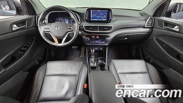 Hyundai Tucson — interior