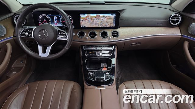 Mercedes-Benz E-Class — interior