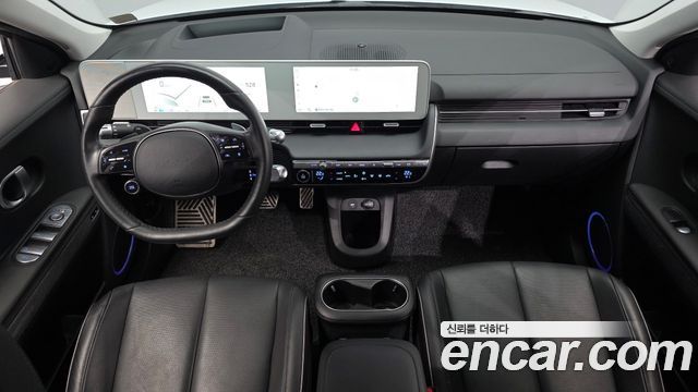 Hyundai IONIQ 5 — interior