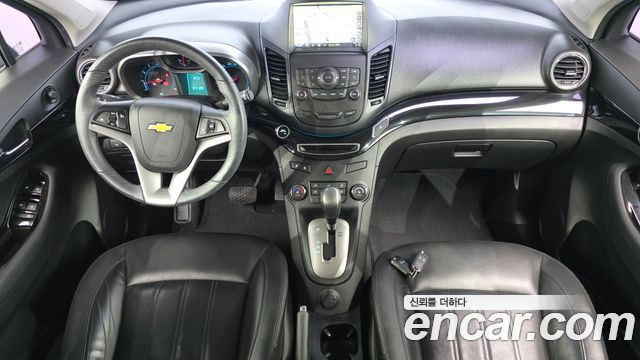 Chevrolet Korea Orlando — interior