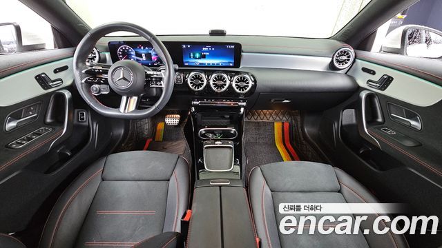 Mercedes-Benz CLA-Class — interior