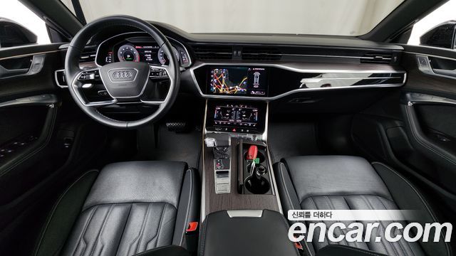Audi A7 — interior
