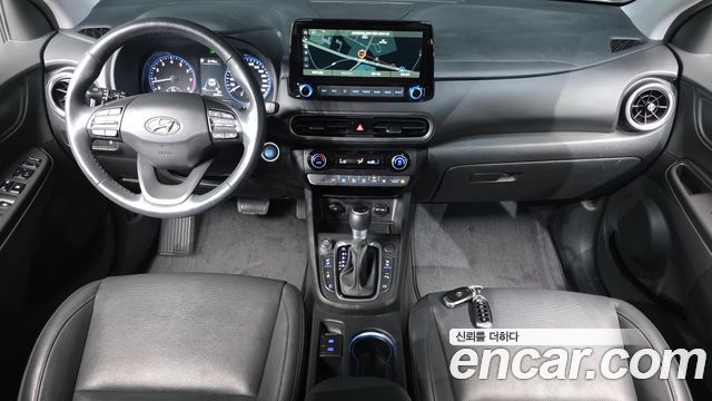 Hyundai Kona — interior