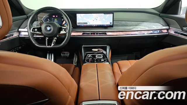 BMW 7 Series — interior