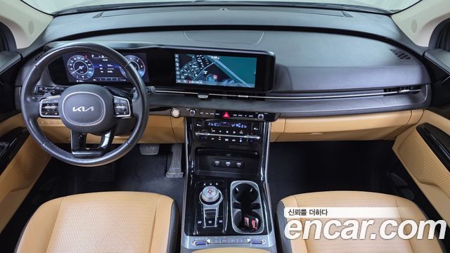 Kia Carnival — interior
