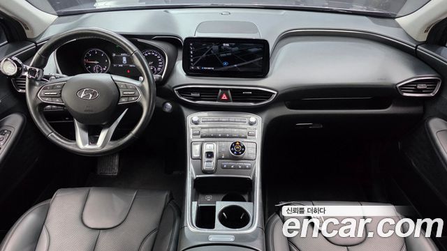 Hyundai Santa Fe — interior