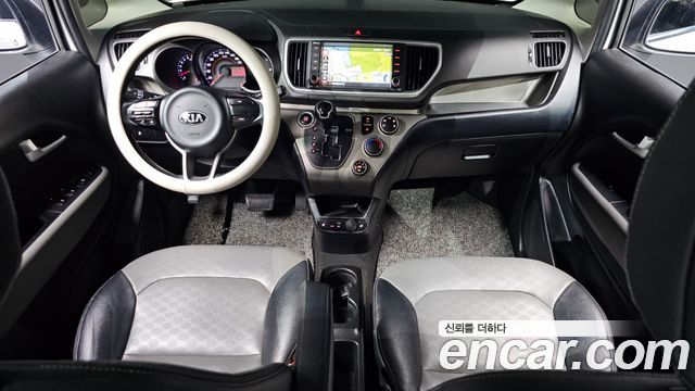 Kia Ray — interior