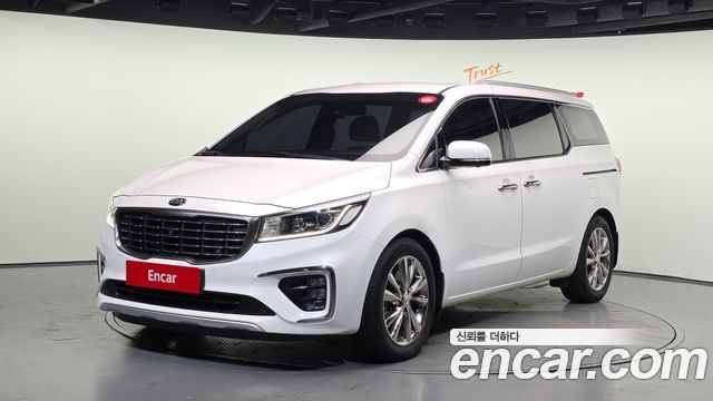 Kia Carnival — exterior