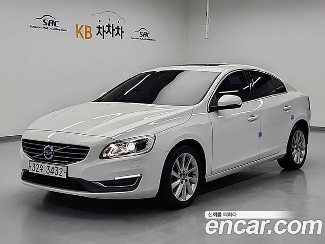 Volvo S60 — exterior